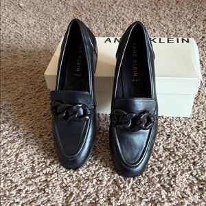 Like new Anne Klein Black Chain Loafers